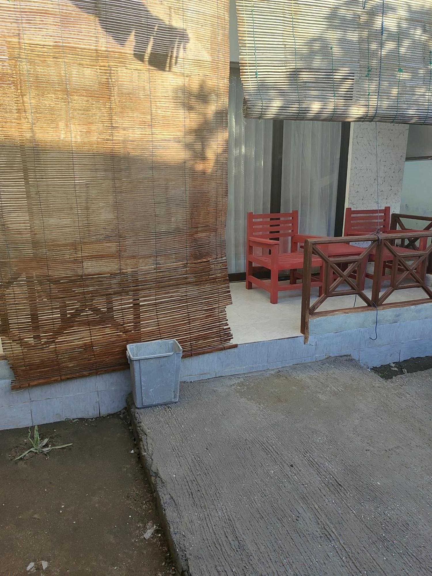 Family Bungalow Gili Meno Buitenkant foto